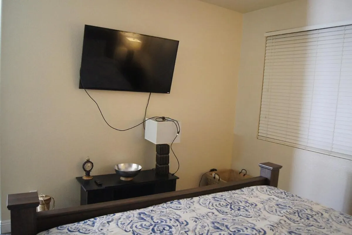 Single Story Beautiful Home Las Vegas