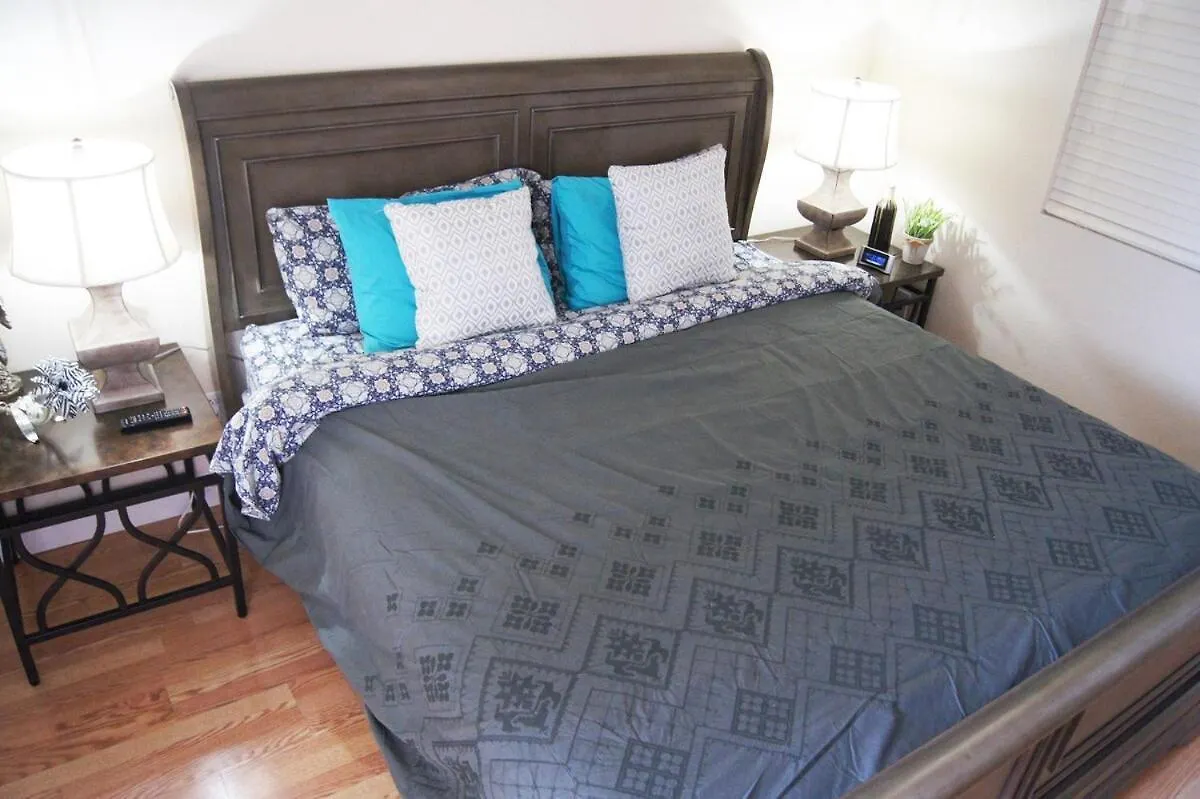 Single Story Beautiful Home Las Vegas 0*,
