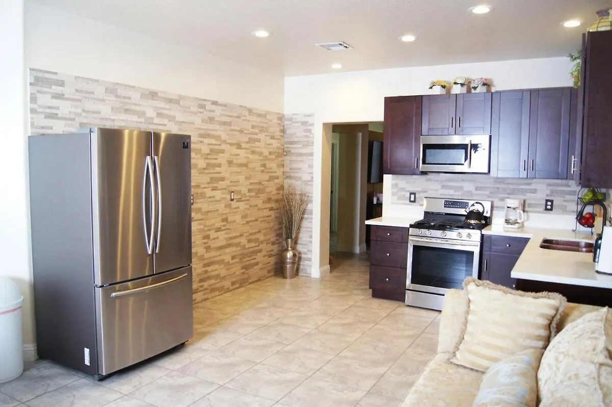 Single Story Beautiful Home Las Vegas Semesterbostad