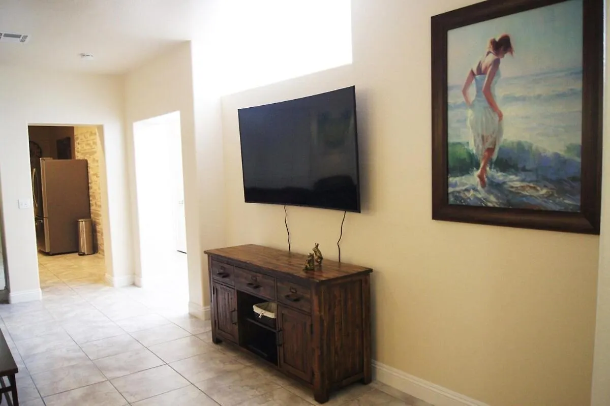 Single Story Beautiful Home Las Vegas